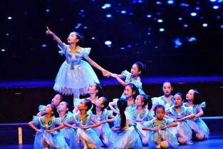 皇家花园舞蹈成人教学视频,优雅舞步，绽放魅力人生