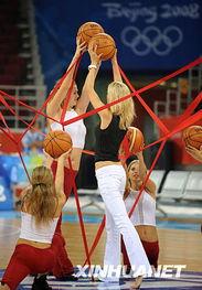 成人篮球舞视频,跟随视频领略成人篮球舞的魅力